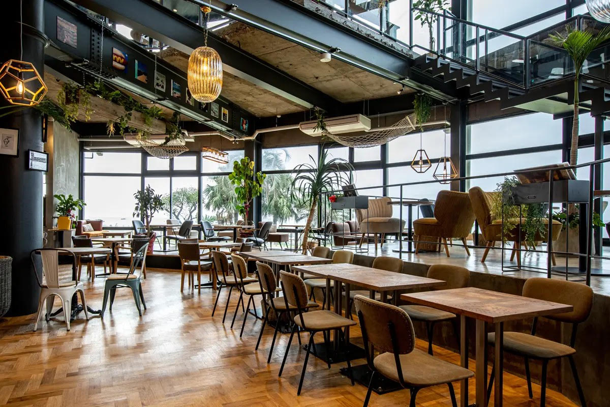 【宮崎・日向〜日南ドライブ】海と太陽が包む、南国を巡る(ロマンチックな旅 Vol.3)