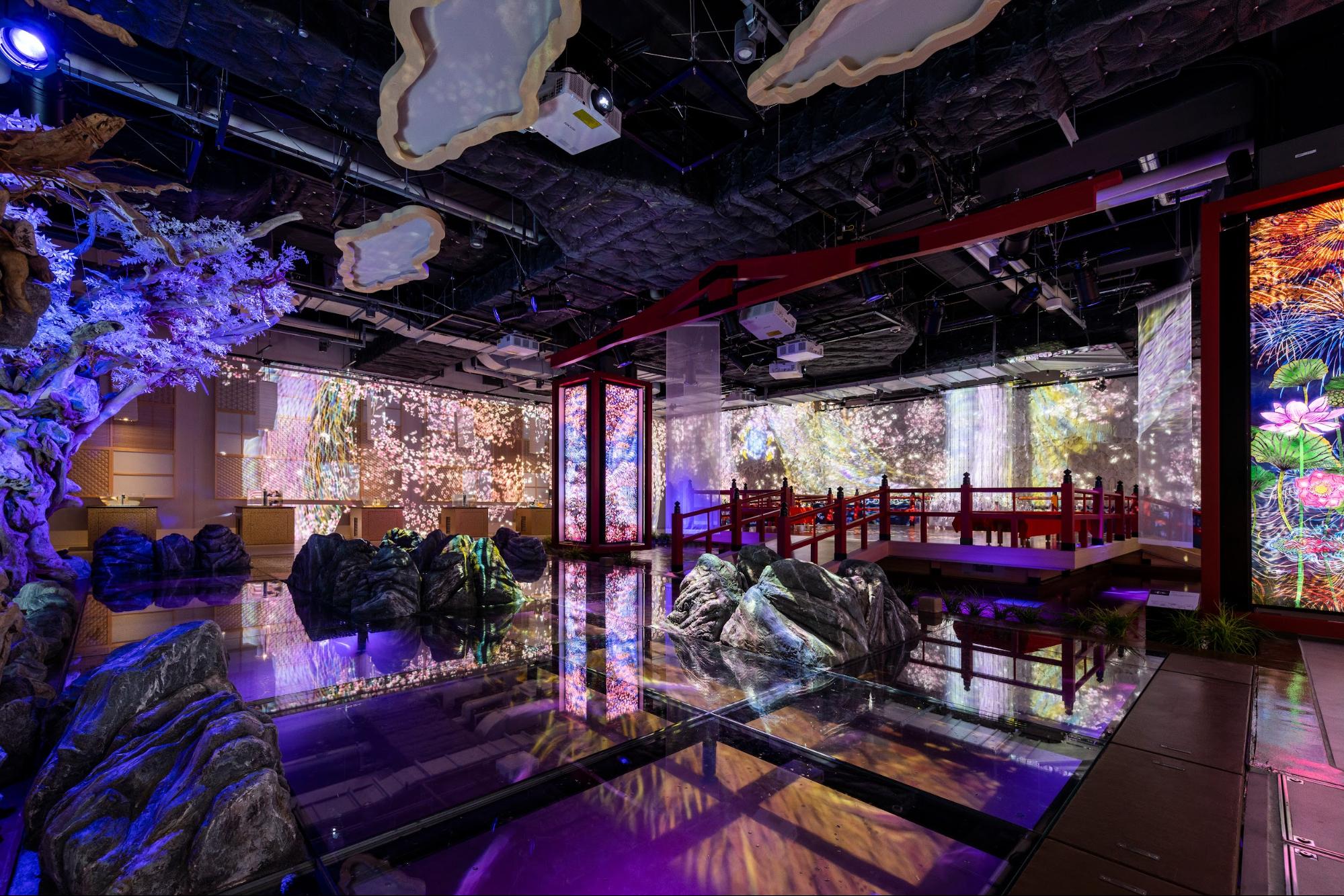 アクアリウムとアートの融合 / AQUARIUM × ART átoa