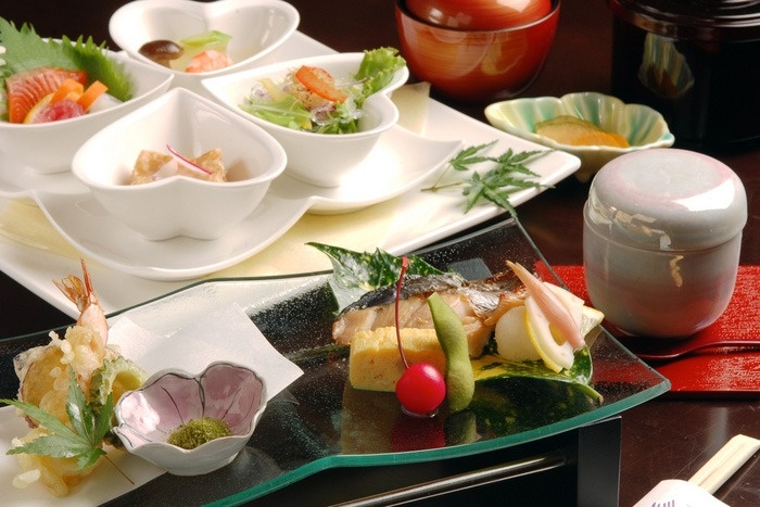 季節感豊かな創作和食で両親をおもてなし/四季あじ暦 山路