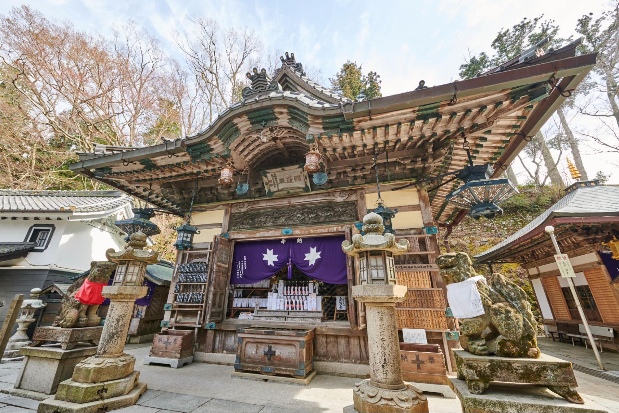 北極星の神様に運気アップを祈願/能勢妙見山