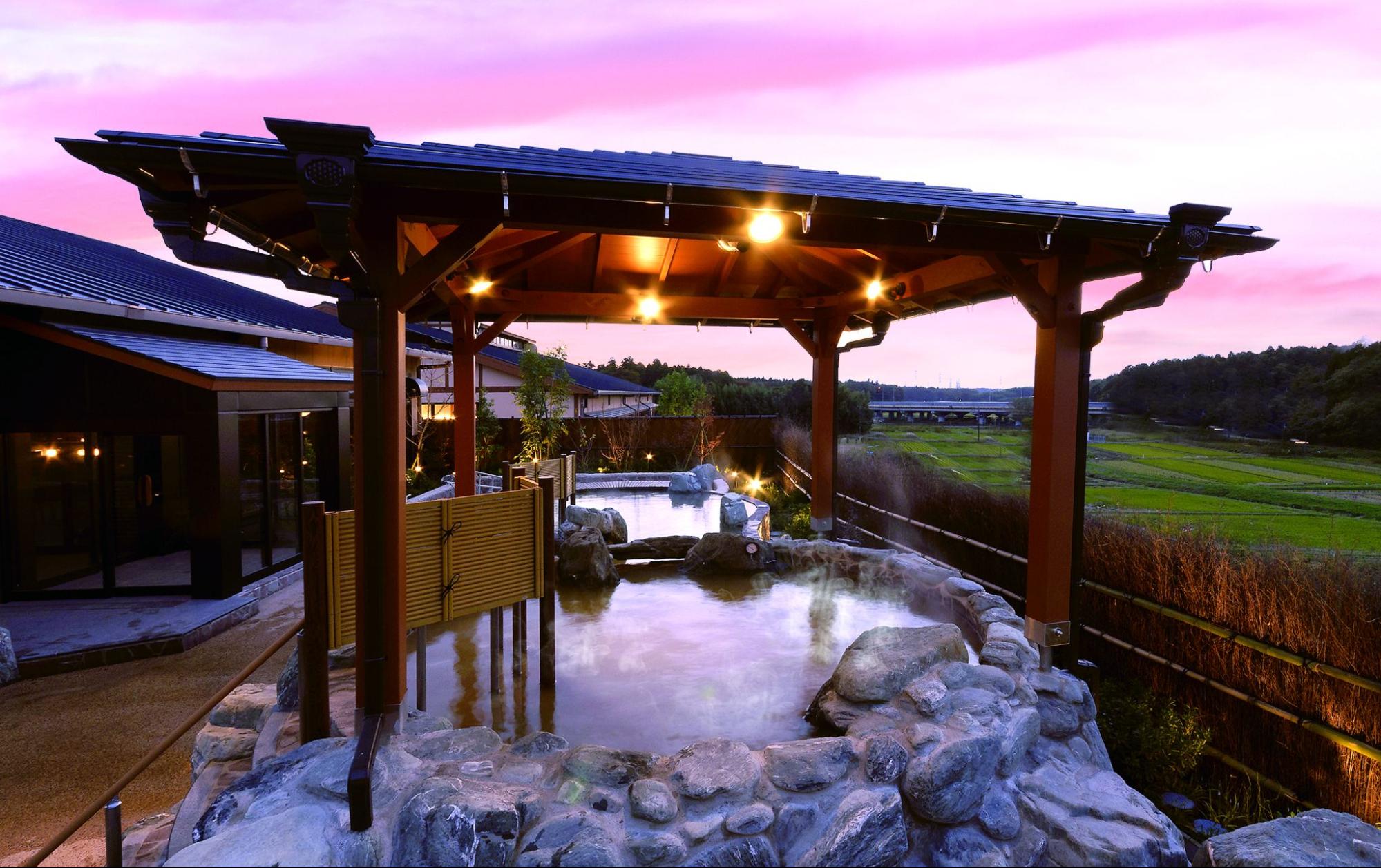 バリエーション豊富な湯で心と体を整える/酒々井温泉 湯楽の里