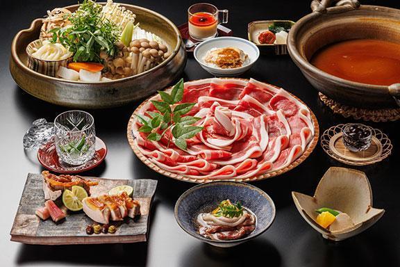 松茸香る秋、ぼたん鍋の冬。四季を味わえる老舗宿 / 丹波篠山 近又