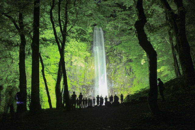 ⑩玉簾の滝(山形県)