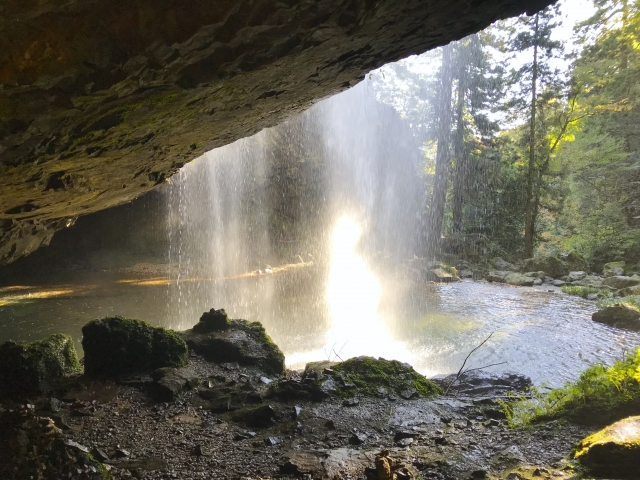 ②龍頭が滝(島根県）