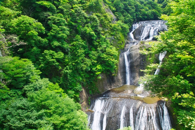 ①袋田の滝(茨城県)