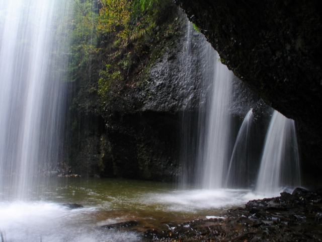 ⑥月待の滝(茨城県)