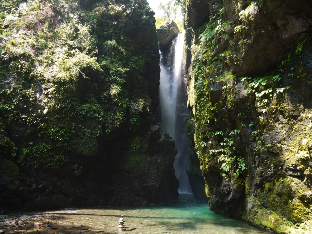 ③轟九十九滝（徳島県）